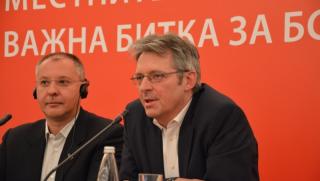 Станишев, БСП, теми, референдум, местните избори