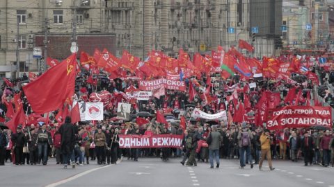 1-ви май: 100 хил. души на Червения площад за Деня на труда