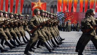 Файненшъл Таймс, западни лидери, Парад, 9 май