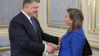 Нуланд, сервира, Порошенко, автономия, Донбас