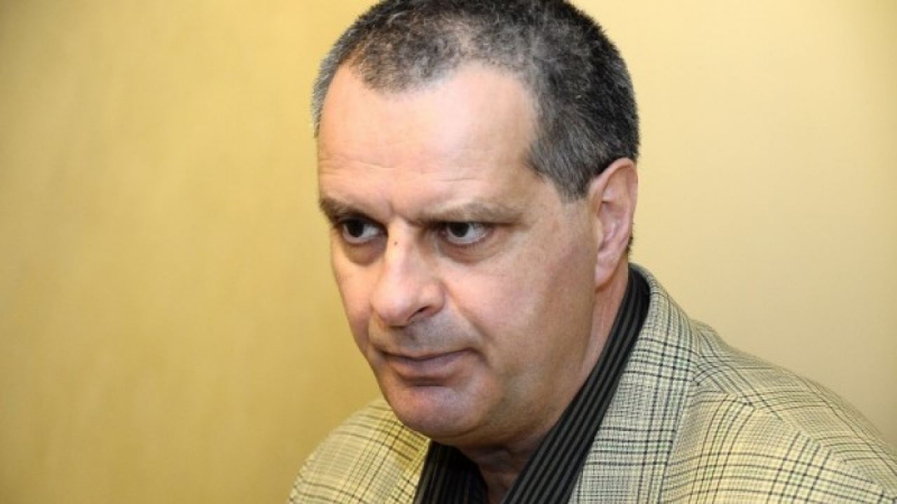 Фандъкова и Лили Павлова слагат асфалт със слабо сцепление! За да е по-евтин...
