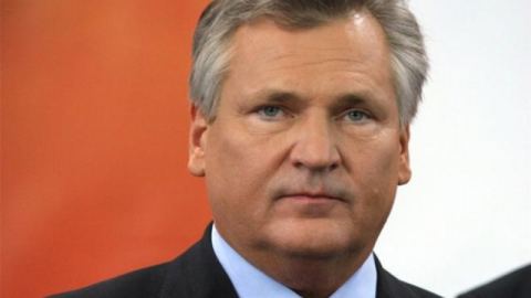 Бивш президент на Полша: въоръжен конфликт на нашата граница е много страшен сценарий