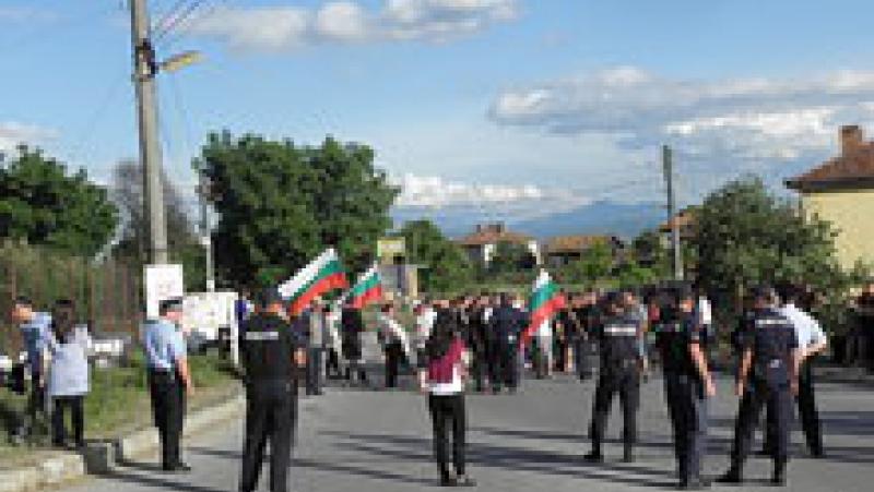 A protest of many thousands is expected in Garmen
 –