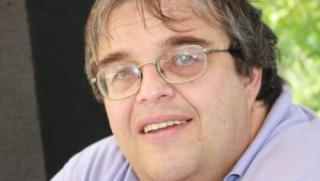Костадин Грозев, Фонд Нучни изследвания, схеми, страсти, факти