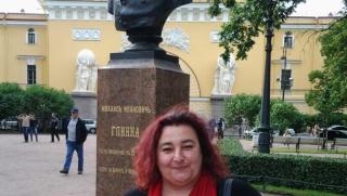 Цветемира Радойкова, Европа, бежанци, войни