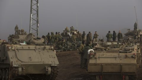 Сирийската армия е на 20 километра от Палмира