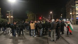 8 ноември, 13.00 часа, полицаи, протест, парламент