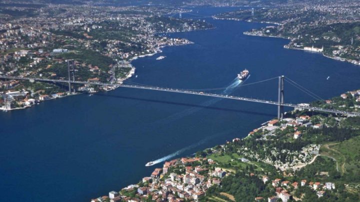 Турското разузнаване: ИД може да атакува кораби на руския ВМФ в Босфора