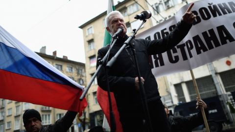 В Турция коментират протеста на Атака срещу визитата на Давутоглу в София