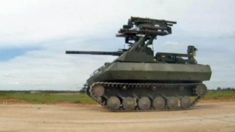 Русия започва износ на бойни роботи „Уран-9“