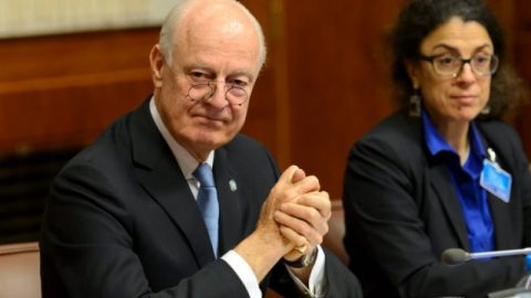 Сирийската опозиция е готова да работи с "дипломати и технократи" от режима на Асад
