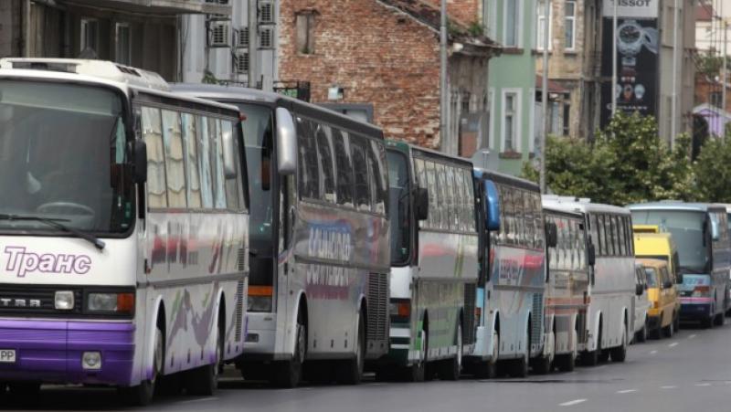 Bus procession through the streets of Sofia
 – 2024-10-05 22:04:32