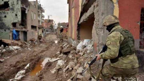 Десет турски военни пострадаха при нова атака
