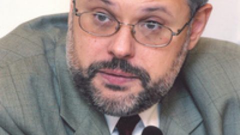 Системата на Путин за „контрол и баланс” започва да се променя