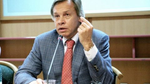 Пушков: Преместването на посолството от Киев в Лвов значи, че САЩ бягат от Украйна