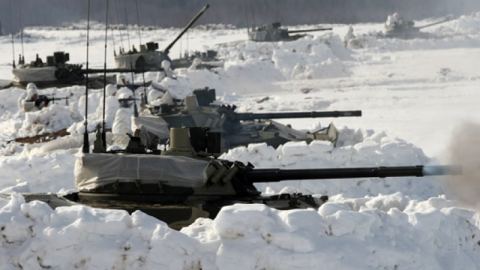 Русия засилва военното си присъствие в Арктика