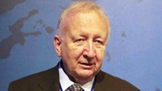Вили Вимер, НАТО, изгражда, стена, Европа, изолира, Русия