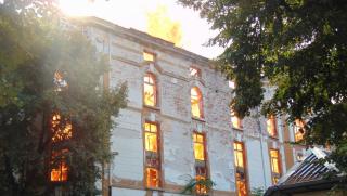 Пожар, Пловдив, пета сграда, гори