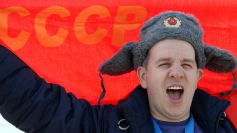Жив ли е СССР: Защо над 1/2 от руснаците имат носталгия по Съветския съюз