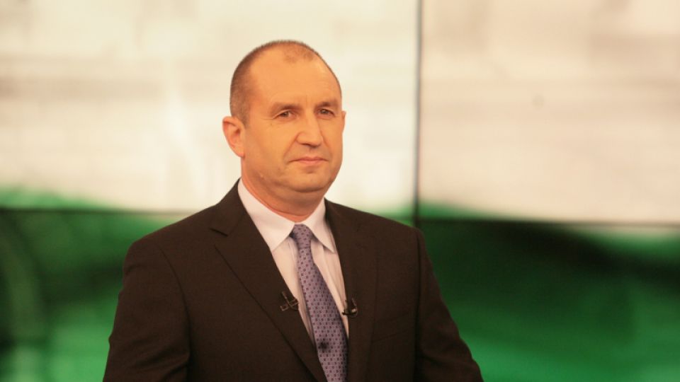 Румен Радев назначи администрацията и ключовите си съветници