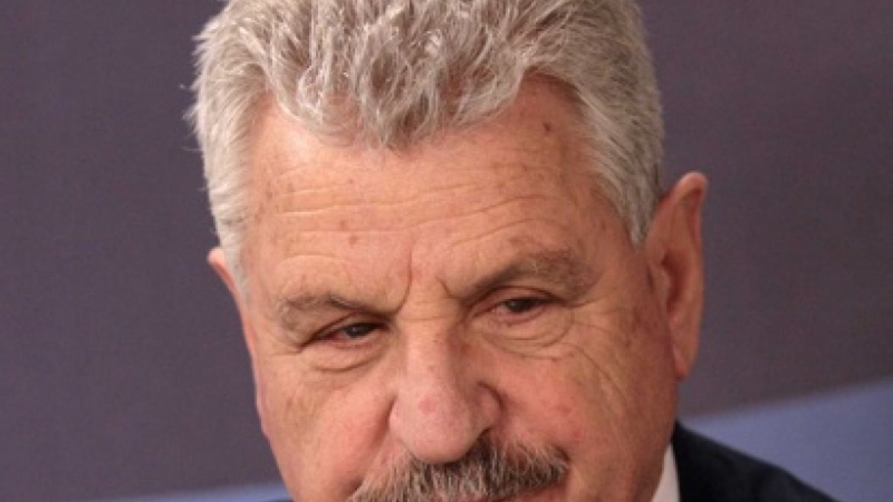 Служебният кабинет се назначава от действащия президент