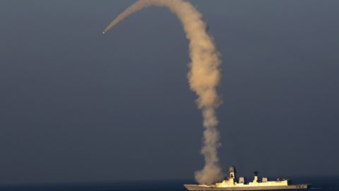 Руско оръжие, по-бързо от звука, поразява мълниеносно