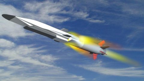 Шефът на Пентагона призна изоставането на САЩ в разработването на хиперзвукови оръжия