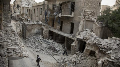 Бунтовниците в източен Алепо водят тайни преговори за капитулация