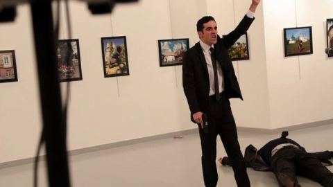 Пуснати са шестимата роднини на убиеца на руския посланик