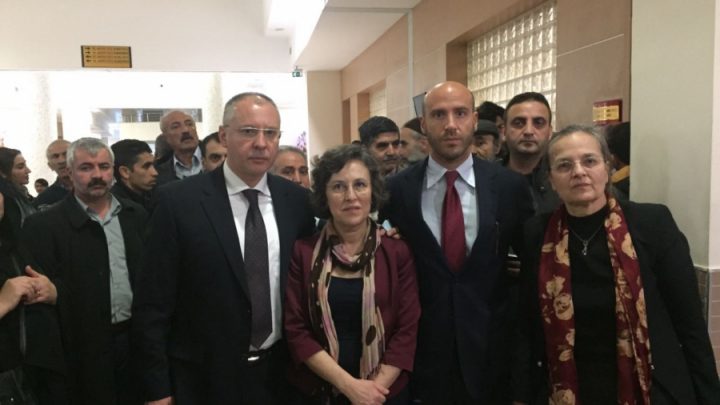 Станишев: ПЕС ще продължи своите мисии в Турция до пълното зачитане на върховенството на закона в страната