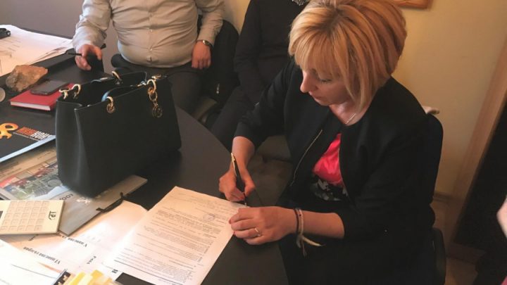 Омбудсманът Мая Манолова лично написа споразумението на миньорите от Оброчище