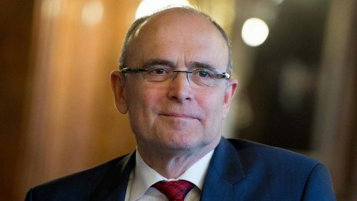 Германски политик: Западът съвсем скоро ще заговори с Русия като с равна