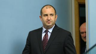 Румен Радев, връчване, първи мандат, редовно правителство