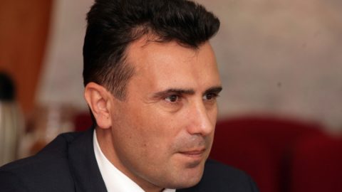 Заев: Договорът за добросъседство ще бъде подписан на български, английски и македонски