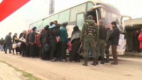 Хиляди опозиционери в Сирия напуснаха Дамаск и Хомс