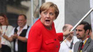 Домат, Меркел, предизборен митинг