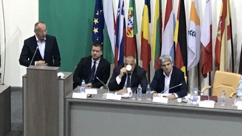 Свидетели сме на нова надпревара във въоръжаването и ЕС не може да стои встрани