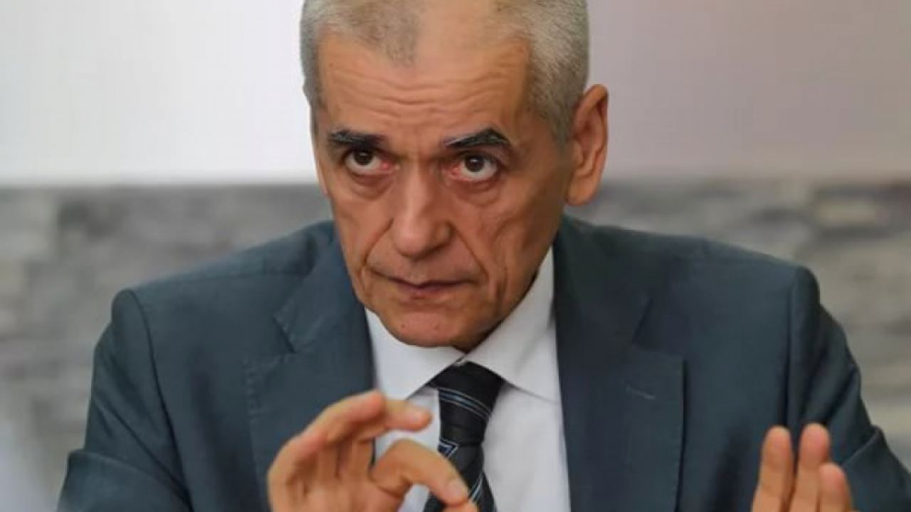 Заслужилият лекар на Русия Онищенко прогнозира края на пандемията до май