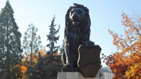 Гърция скочи срещу новия паметник пред НДК