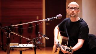 Moby, ЦРУ, информация, руска конспирация