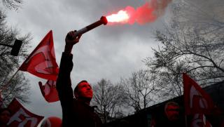 Френска пролет, стачки, протести, Макрон