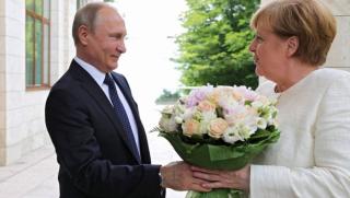 Букети, Владимир Путин, заплаха, Запада