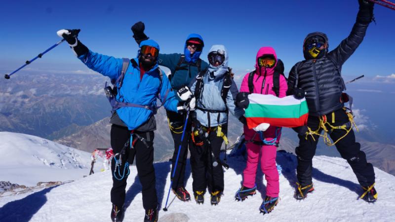 Ovcharov household greetings from Mount Elbrus BSP on the event of the 127th anniversary
 – 2024-07-25 10:03:31