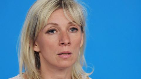 Захарова: На участниците на Мюнхенската конференция няма да им е до смях