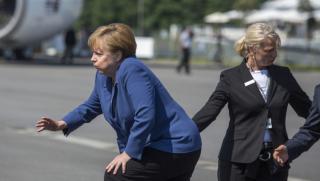 Die Welt, Меркел, Кемниц, посещение, успокояване, оправдаване