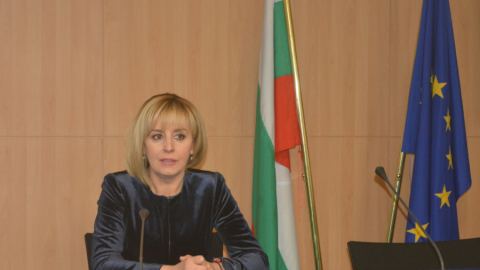 Омбудсманът Мая Манолова отново на съд с „Топлофикация София“ ЕАД