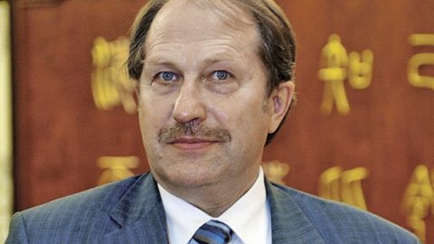 Юрий Тавровский: Над Хонконг и цял Китай се надига политически тайфун
