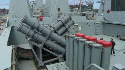 Военен експерт обясни хитруването на САЩ за ракетните установки Мк-41