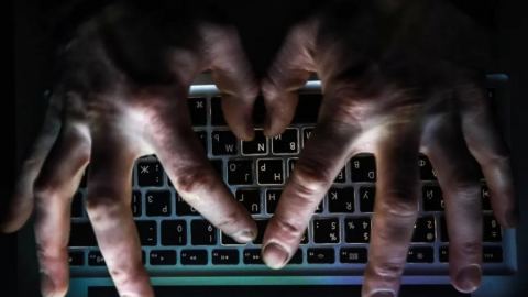 Тръмп одобри „кибероперация” срещу „Агенцията за интернет-изследвания”