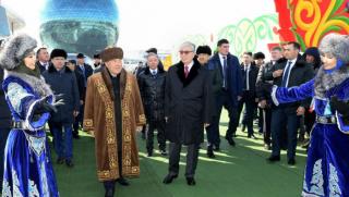 Казахстан, напускане, Назарбаев